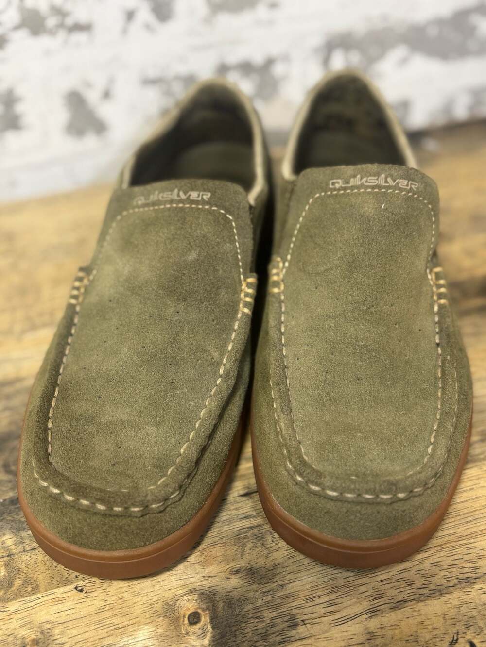 NwoB Quiksilver Men's Suede Slip-On Moccasin Loafers M8